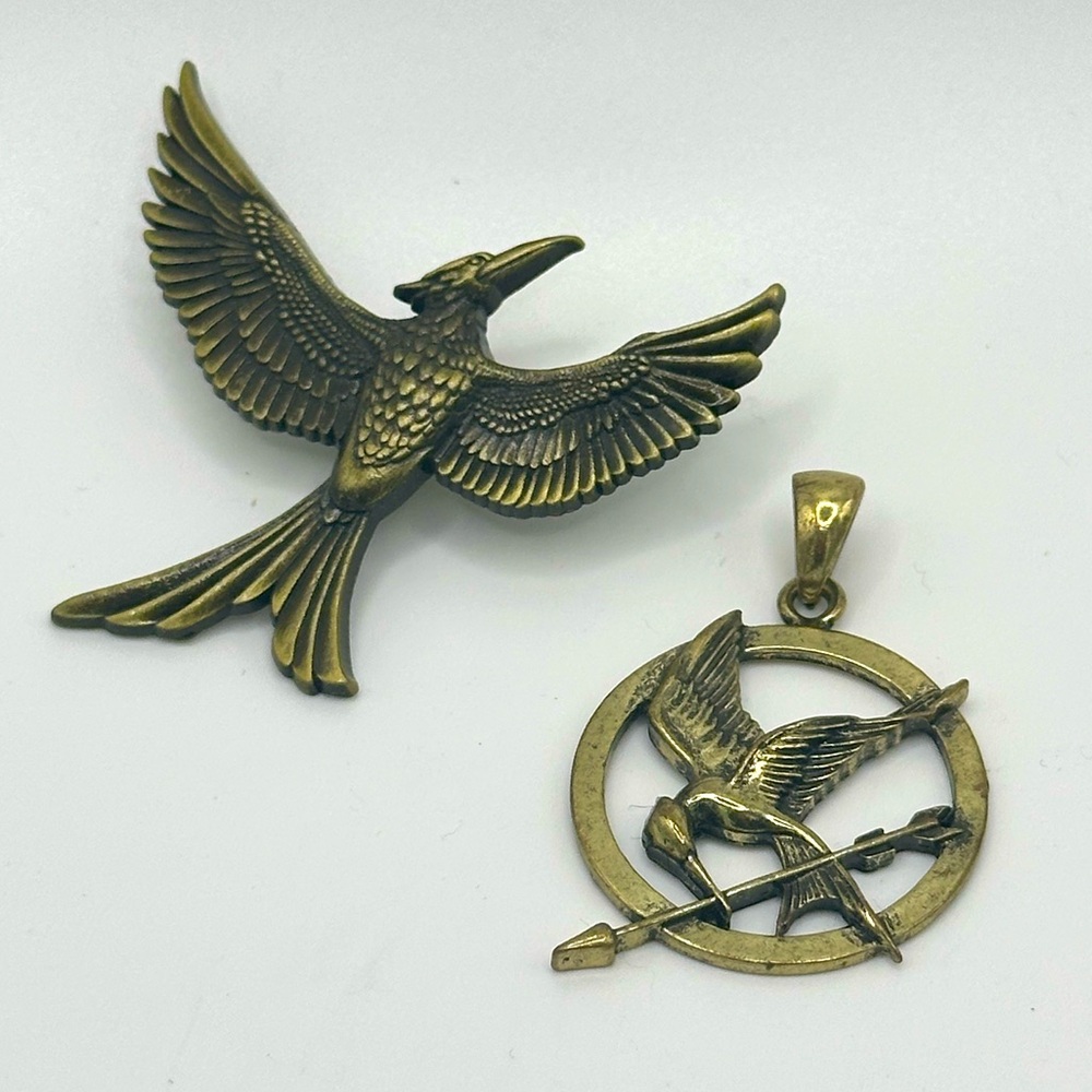 Hunger Games Mockingjay jewelry lot of 2